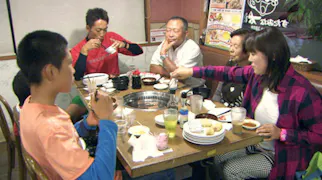 バイキング家族4 ▽食べ放題店で張り込んでみたら…スゴイ家族がやってきたー!