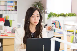 ドラマParavi メンタル強め美女 白川さん