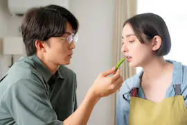 一緒にごはんをたべるだけ