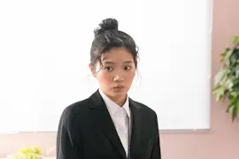 ドラマParavi メンタル強め美女 白川さん