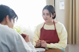 一緒にごはんをたべるだけ