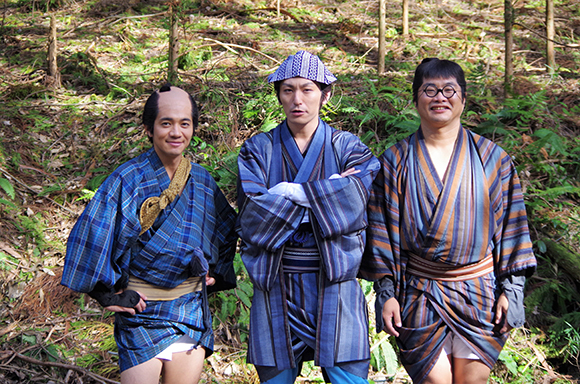 弥次喜多コンビと志磨遼平（ドレスコーズ）豪華3ショット初公開