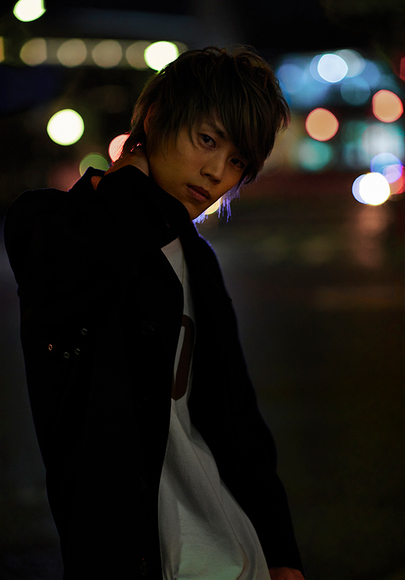 天性の歌声を持つ男、ReNの「Running Forward」が主題歌に決定