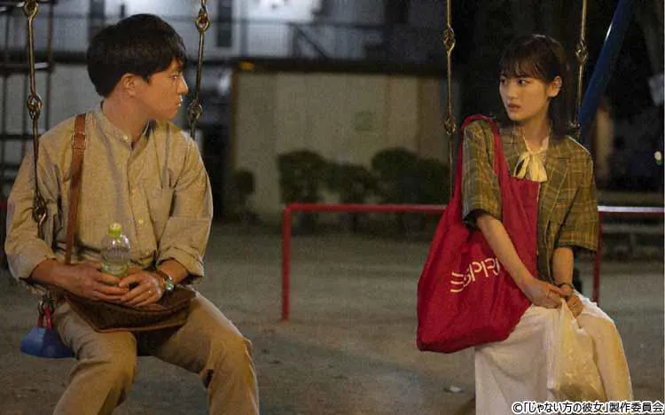 キスは浮気 気になる相手と連絡先交換はセーフかアウトか じゃない方の彼女 テレ東プラス