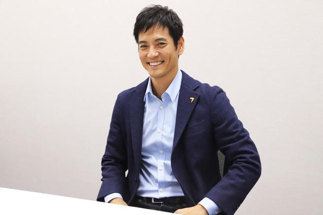 沢村一樹、55歳がモテピーク！？モテ技から子育て、広告論まで赤裸々