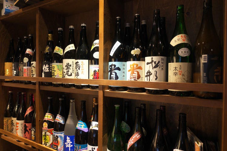 コスパ最高 函館直送の絶品刺身と40種類以上の日本酒でぷしゅー ワカコ酒 テレ東プラス