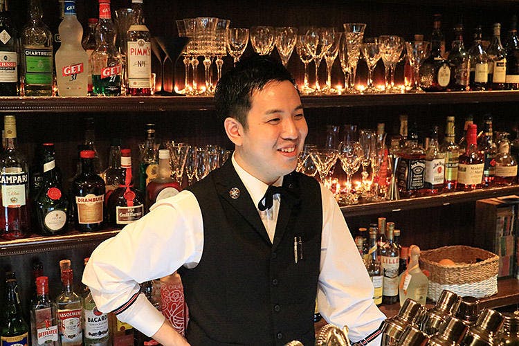 映画ツウを唸らせるバー 八月の鯨 で 絶対に後悔しないオススメ作品を聞いてみた テレ東プラス 映画ツウを唸らせるバー 八月の鯨 で 絶対に後悔しないオススメ作品を聞いてみた テレ東プラス