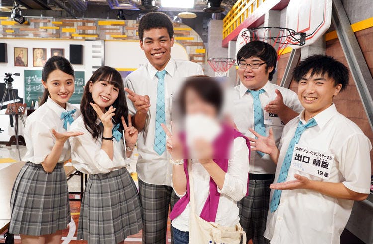 学園祭チケット手売りに行列 一番人気はまさかの 青春高校3年c組 テレ東プラス 学園祭チケット手売りに行列 一番人気はまさかの 青春高校3年c組 テレ東プラス