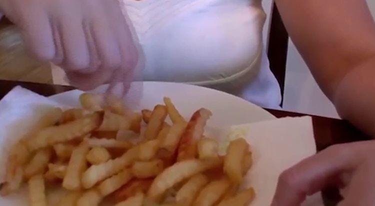 26年間フライドポテトを食べ続けるシングルマザー 愛娘ももちろんフライドポテト 偏食親子の行く テレ東プラス 26年間フライドポテトを食べ続けるシングルマザー 愛娘ももちろんフライドポテト 偏食親子の行く テレ東プラス