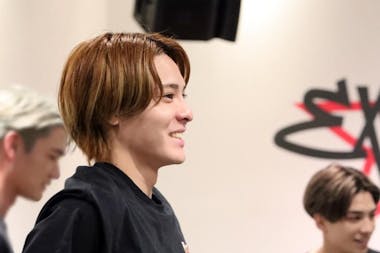 iCON Z第二章！「逆境をパワーに」WOLF HOWL HARMONYに密着 | テレビ