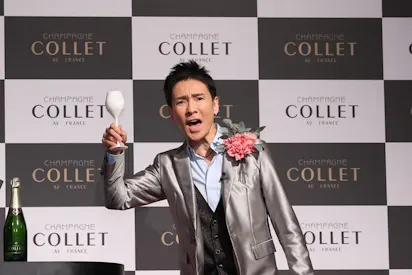 シャンパーン！断酒中の郷ひろみが10年ぶりにお酒を解禁「コレならいい