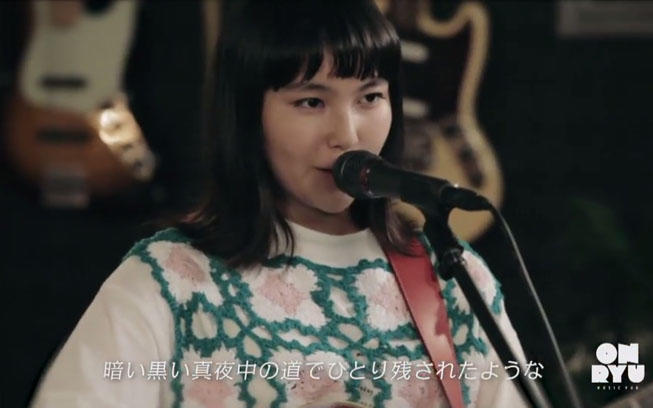 現役女子高生シンガー坂口有望。いま流行っていると言う懐かしの