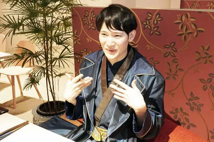 伝説の占い師 暮れの酉 壮絶人生明かす 占いと出会わなかったら グレていたかもしれません テレ東プラス