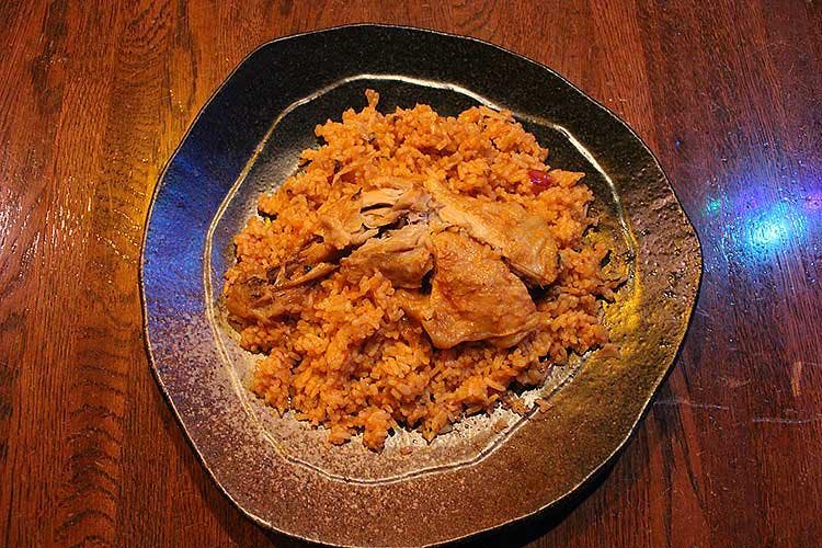 本物のアフリカを食べる 新宿のアフリカンバー エソギエ で手作りナイジェリア料理に舌鼓 テレ東プラス