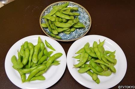 枝豆と茶豆ってどう違うの 枝豆 と最高峰ブランド 黒埼産茶豆 を食べ比べしてみた テレ東プラス 枝豆と茶豆ってどう違うの 枝豆 と最高峰ブランド 黒埼産茶豆 を食べ比べしてみた テレ東プラス