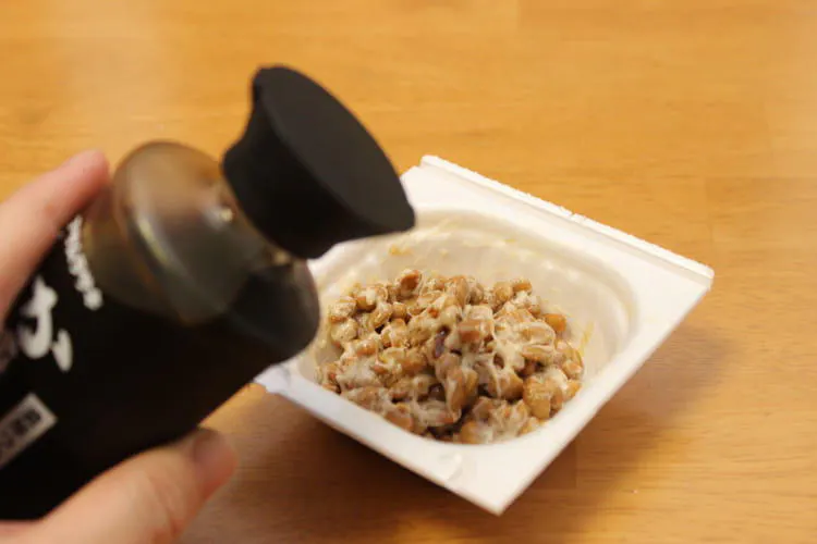 納豆は1時間混ぜると超美味い 北大路魯山人になりきって 納豆をかき混ぜてみた テレ東プラス