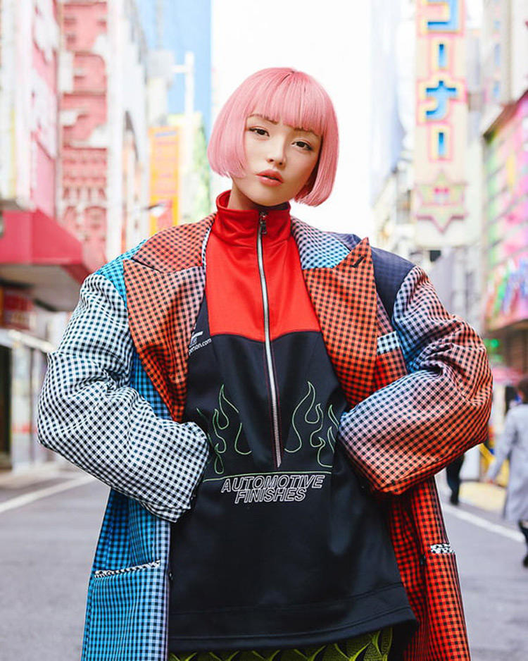 インスタでフォロワー急増中、実在の”人”にしか見えないバーチャル