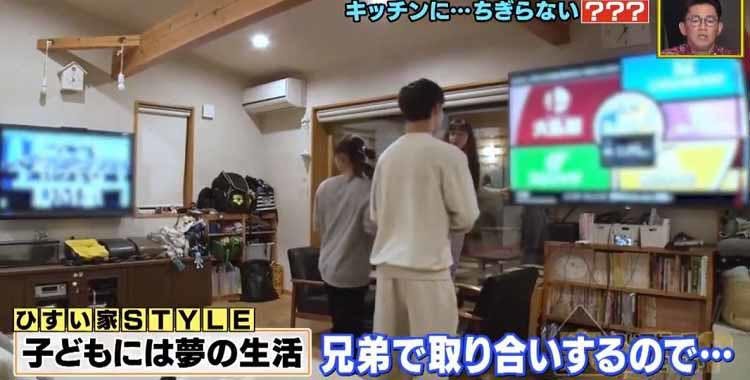 うんていやブランコ ハンモックも みんなが集う理想の家 5人の子どもを持つイケダンの気になる職 テレ東プラス うんていやブランコ ハンモックも みんなが集う理想の家 5人の子どもを持つイケダンの気になる職 テレ東プラス