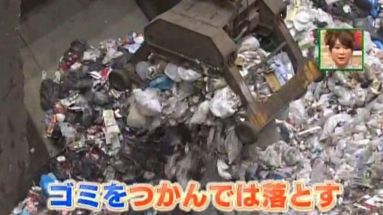 ガスボンベで爆発の恐れも清掃車両の火災事故は年間約600件。清掃員