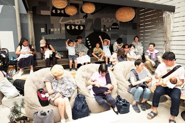 男の娘母乳 日本初「おっぱいフラッシュモブ」。渋谷駅前でみんなで授乳する、その理由を聞いた。 | テレビ東京・ＢＳテレ東の読んで見て感じるメディア テレ東プラス