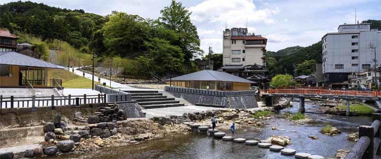 歴史ある温泉街を市民参加型プロジェクトで再建へ 山口県長門 長門湯本温泉の挑戦 テレ東プラス 歴史ある温泉街を市民参加型プロジェクトで再建へ 山口県長門 長門湯本温泉の挑戦 テレ東プラス