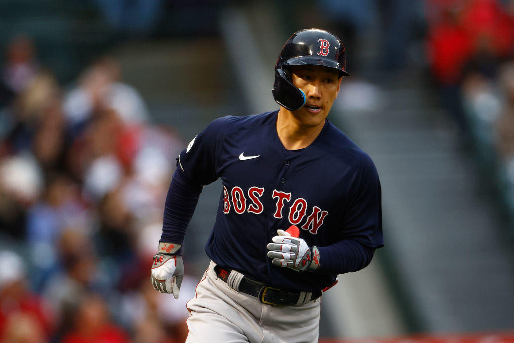 レッドソックスの吉田正尚が日本人選手初の1イニング2本塁打！ MLB史上58人目の快挙達成 - スポーティングニュース