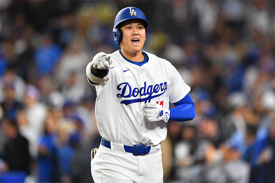 WBC】吉田正尚 優勝後に怪我で辞退した鈴木誠也のユニフォームを