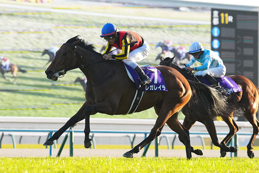 平成の盾男」を背に史上初の天皇賞・春連覇 メジロマックイーン【武豊