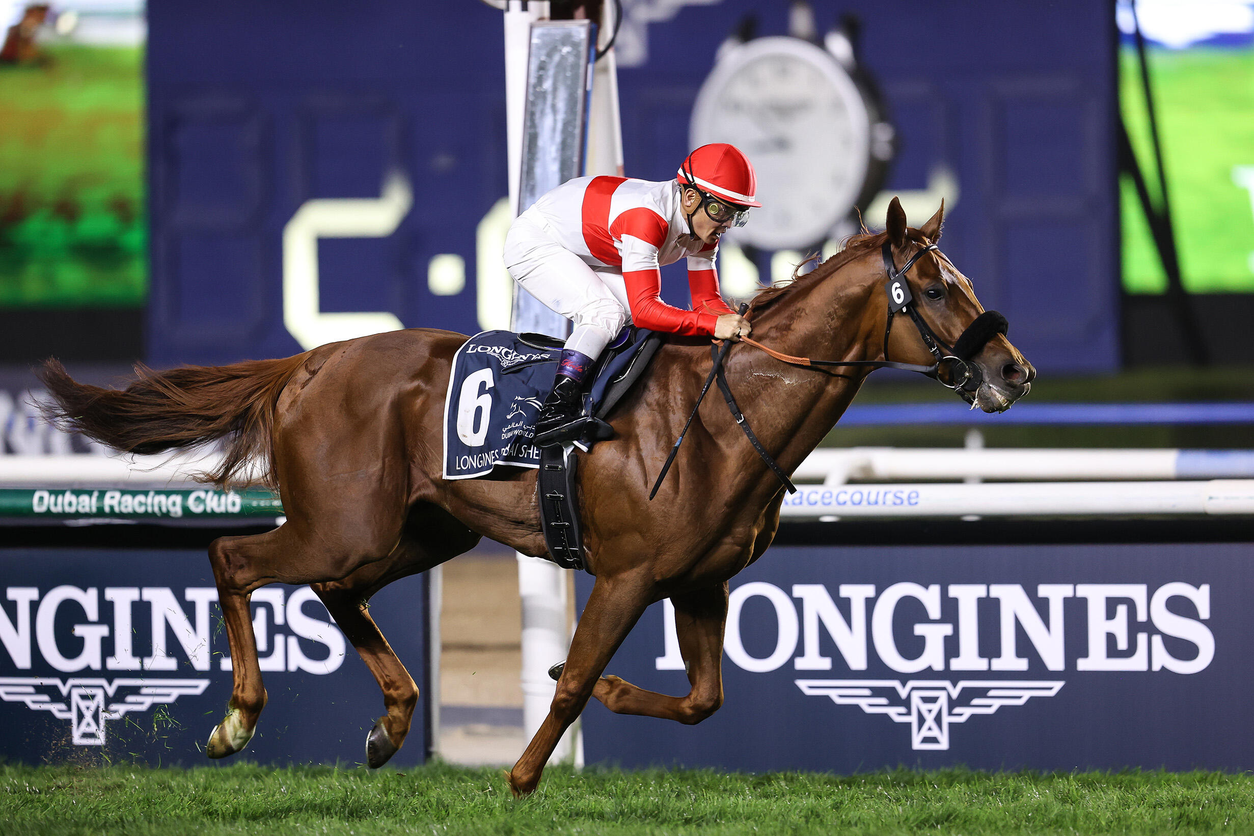 皐月賞】ミュージアムマイルが圧倒的1番人気のクロワデュノールを差し