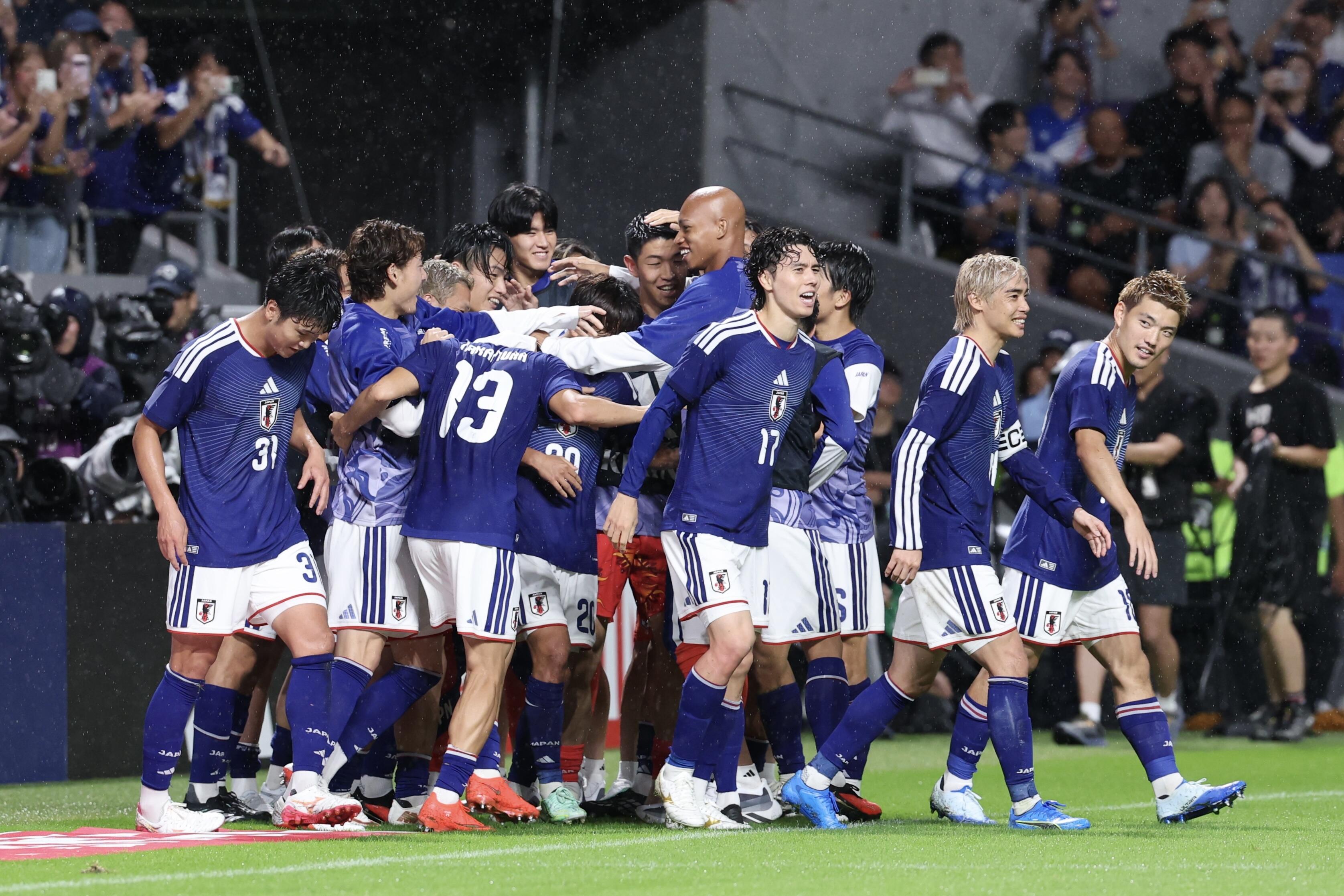 川崎フロンターレ】J1優勝インタビュー 中村憲剛・三笘薫・田中碧を