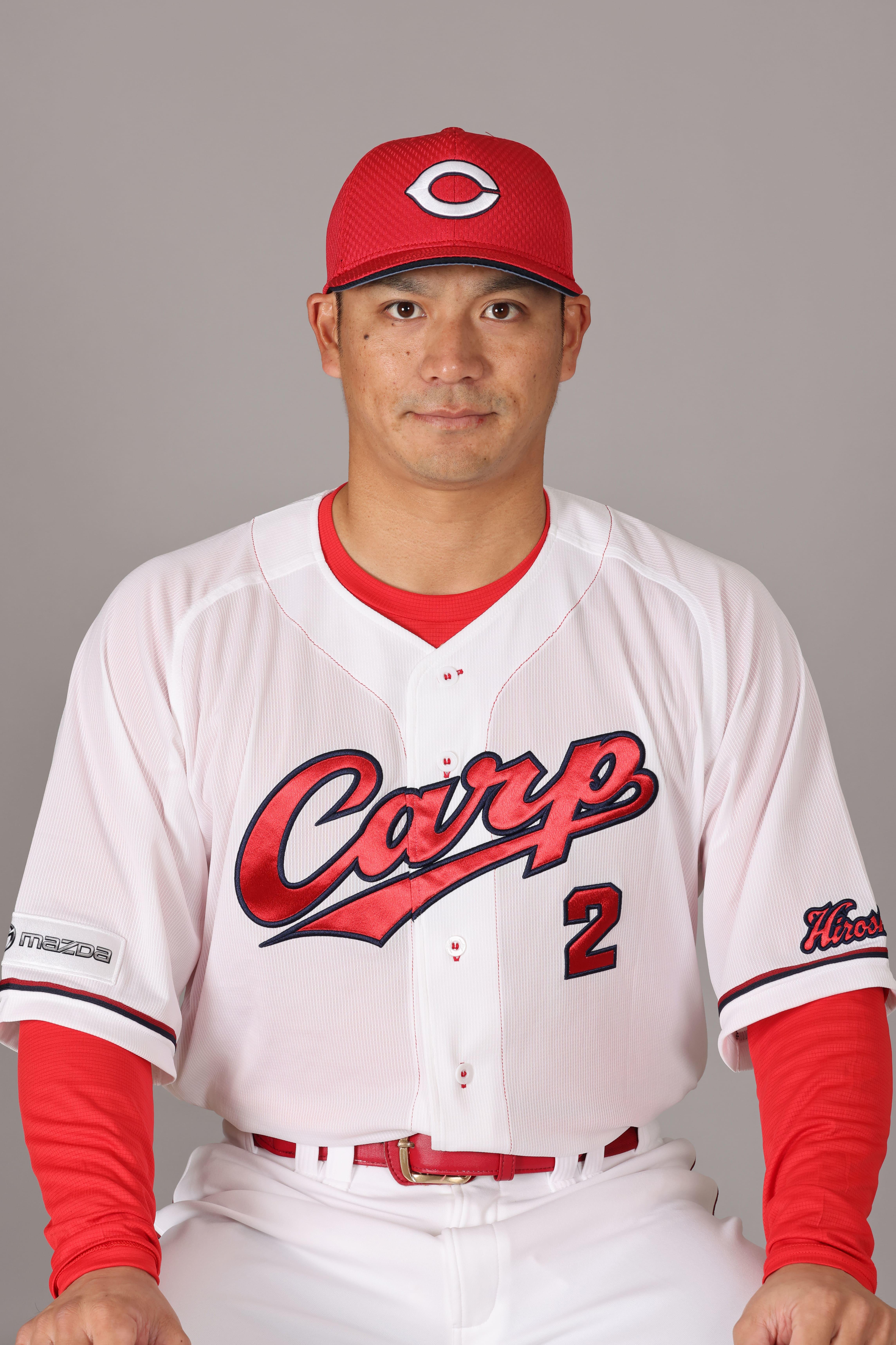 2_田中 広輔_着帽 (2).jpg