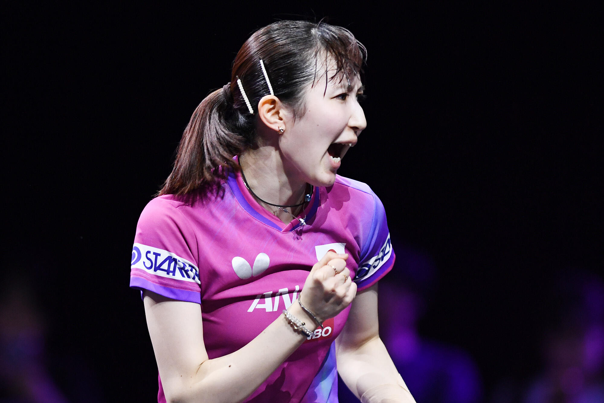 日本頂上決戦は激闘の末に早田ひなに軍配！17歳・張本美和を破る