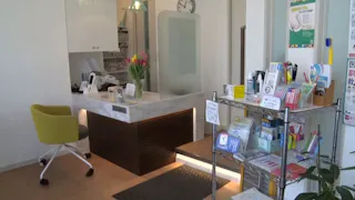 その灯を消すな！「掘り出し物が見つかる」アウトレット家具店の承継に密着！