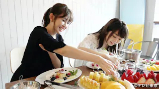 「コジハルタビ」　AKB小嶋陽菜が大親友・峯岸みなみとハワイで卒業旅行！