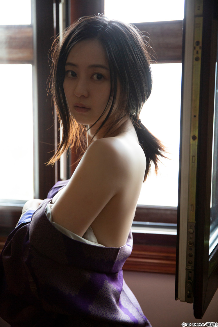 逢沢りな写真集「月刊 逢沢りな」 | フォトギャラリー | テレ東・BS