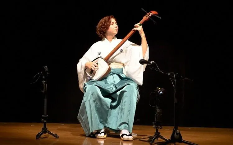 青森で津軽三味線猛特訓！吉田兄弟の前で発表