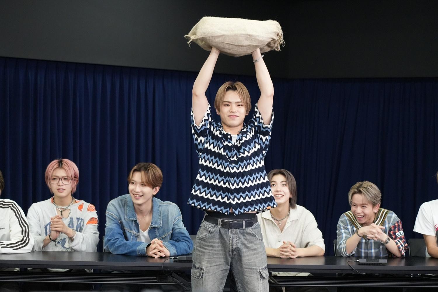 収録潜入】FANTASTICS初登場！後輩キドフェノと胸キュン対決 | テレ東