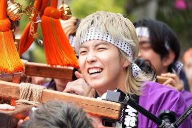 LDHすぎる担ぎ方！？お神輿ロケ後半は波乱の展開 | テレ東・BSテレ東