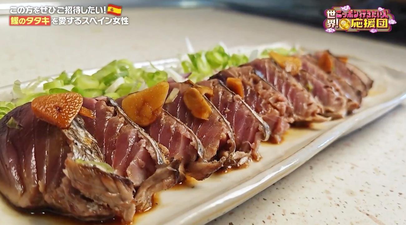 鰹のタタキの本場・高知でスペイン人が“究極の藁焼き”を学ぶ：世界