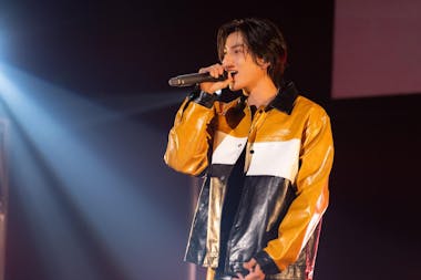 gulf グッズ　タイ俳優 タイBLドラマで世界的ブレイクした俳優ガルフが日本ドラマ初主演