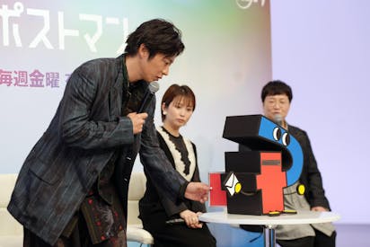 初日から胸ぐら掴んでます」田中圭、共演者に追い詰められる