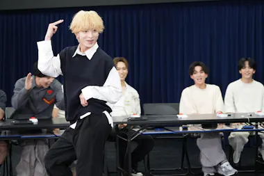 収録潜入】FANTASTICS初登場！後輩キドフェノと胸キュン対決 | テレ東