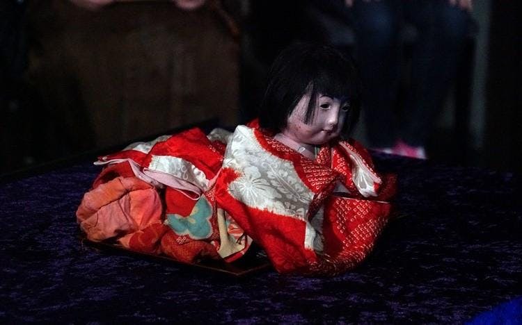 因縁物】収録現場に潜入…“怪現象を呼ぶ市松人形”の全貌：真夏の絶恐 