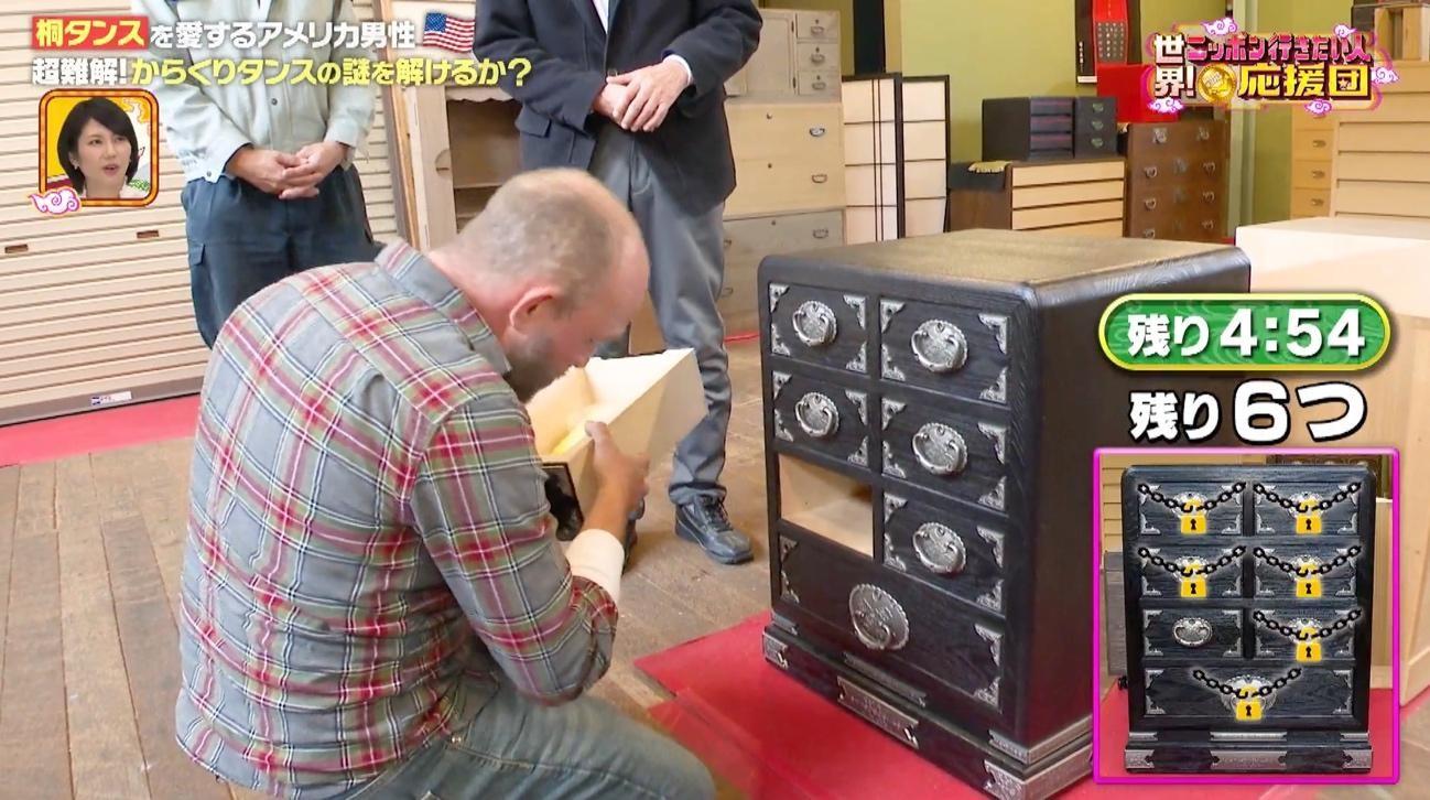 伝統の職人技が続々！アメリカ人が、日本一の生産地で「桐箪笥作り」を