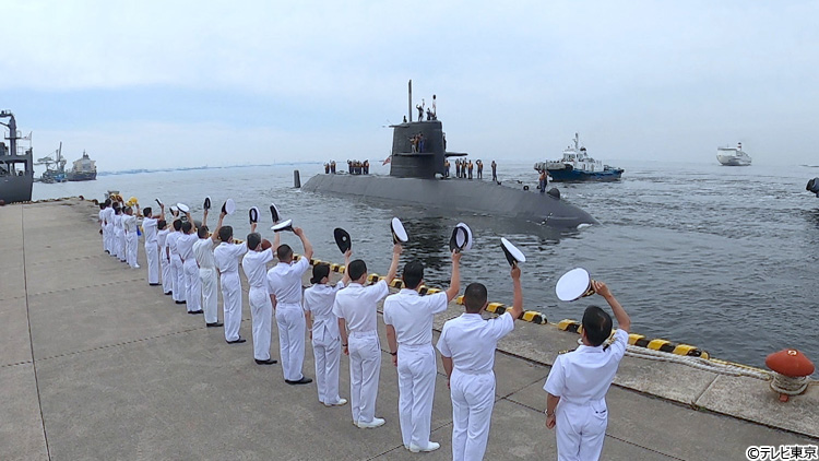 禁断の内部にテレビ初潜入…航海中の潜水艦を調査＆最新ブルー