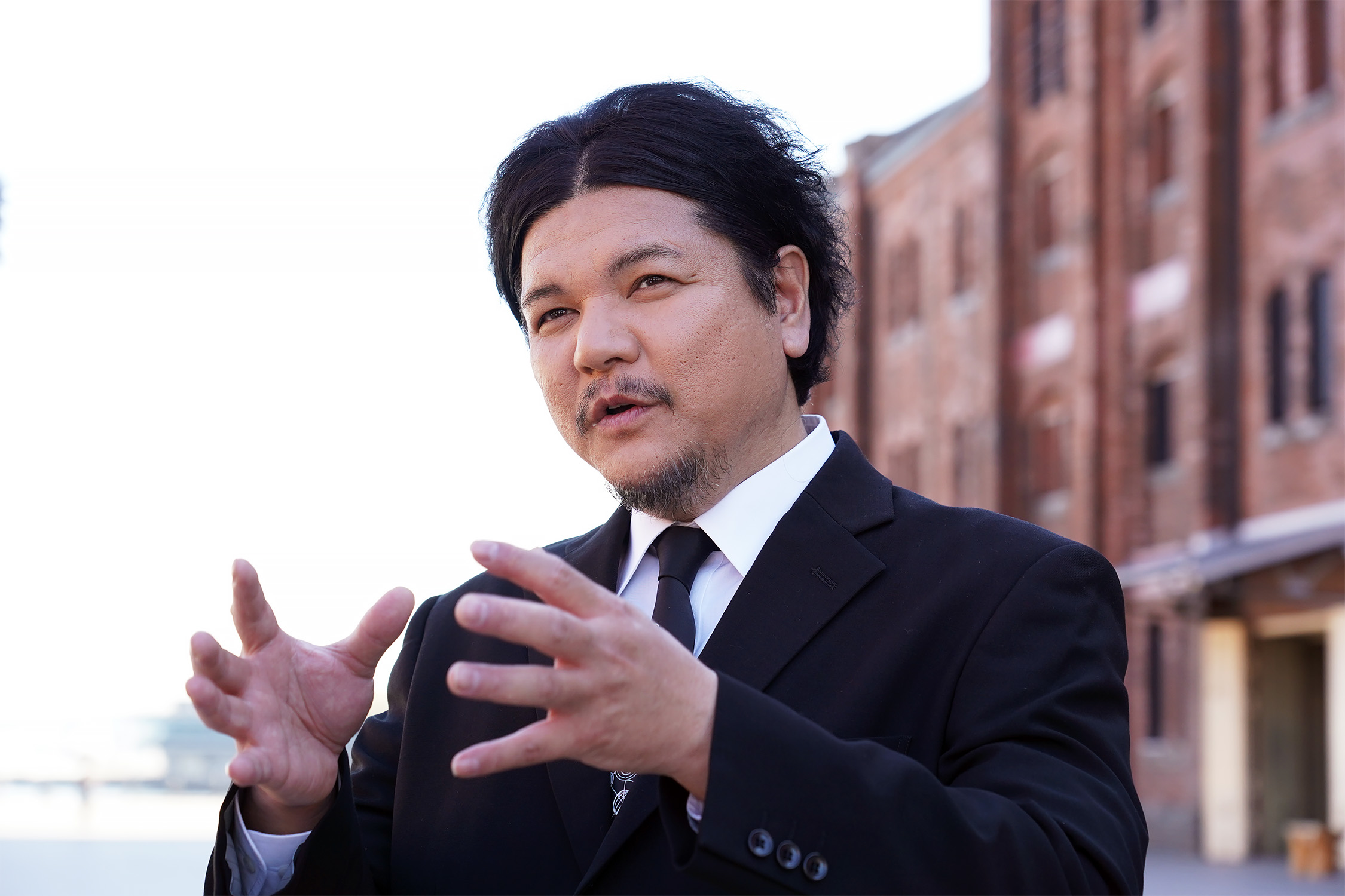 Mr．都市伝説 関暁夫ライブ開催！「空が赤くなる前に…」今伝えたいこと