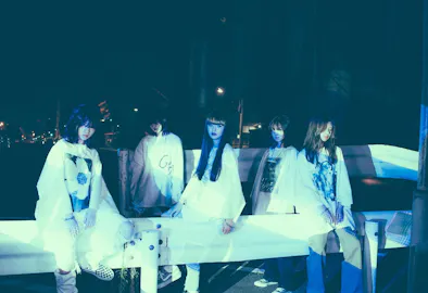 11月10日 水 深夜1時放送スタート 水ドラ25 Jkからやり直すシルバープラン 本作を彩るopテーマ Edテーマ同時解禁 最新情報 水ドラ25 Jkからやり直すシルバープラン テレビ東京 ｂｓテレ東 7ch 公式