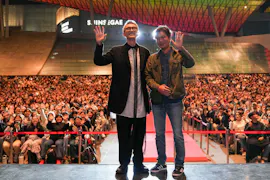 『劇映画 孤独のグルメ』松重豊、第29回釜山国際映画祭に“もぐもぐ顔”で登場‼【梨泰院クラス最凶の敵役(長家（チャンガ）の会長)】ユ・ジェミョン、サプライズ登壇＆出演解禁‼さらに新予告映像、解禁！